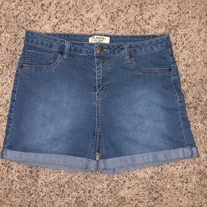 NEVER WORN DENIM SHORTS!